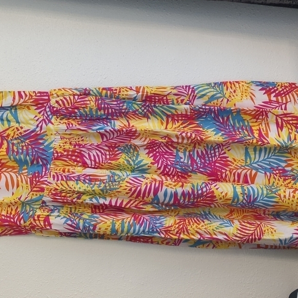 Expressions Catalog Colorful Summer Beachy Boho Maxi Dress Size Small Hawaii - Picture 8 of 10